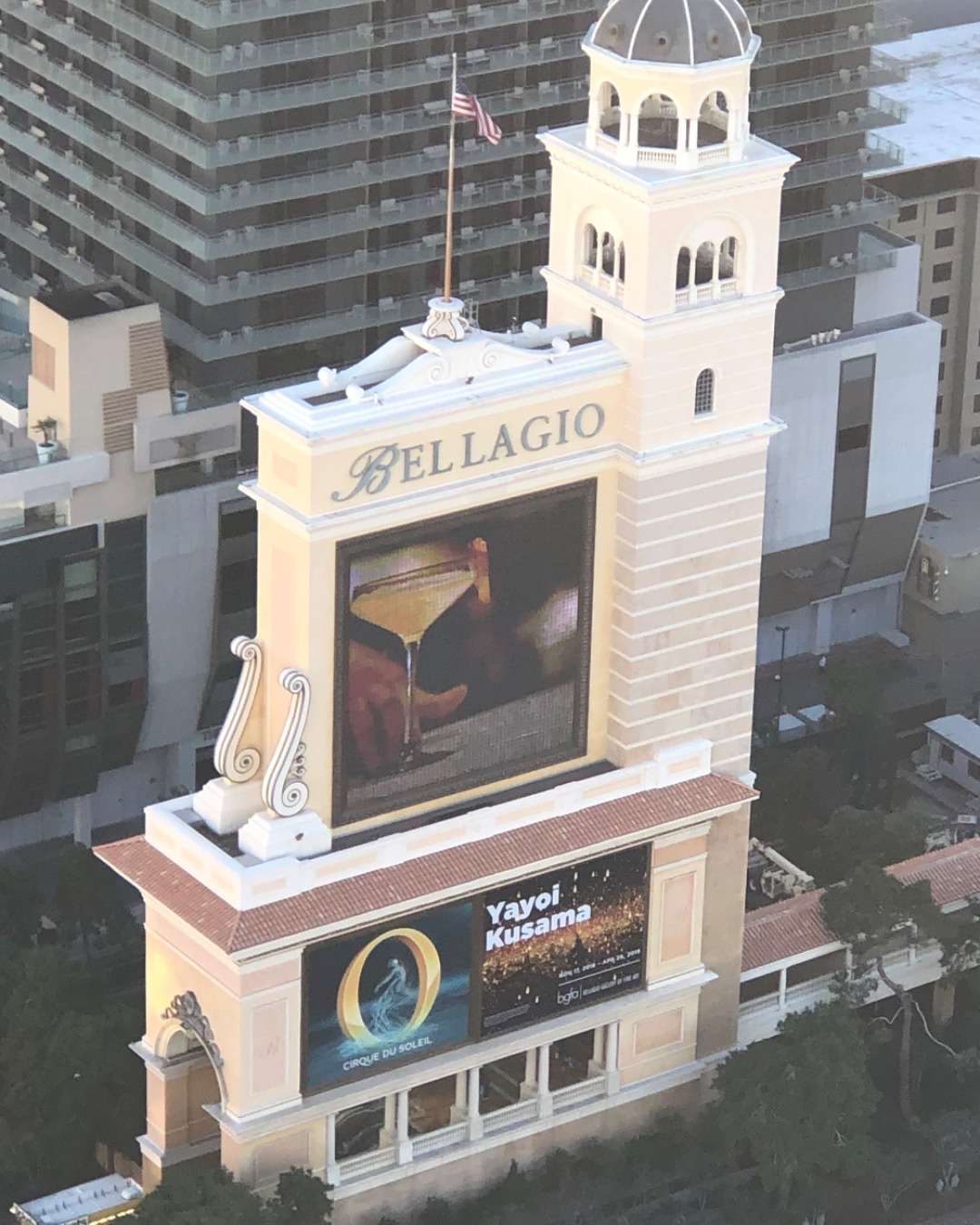 Bellagio with O sign